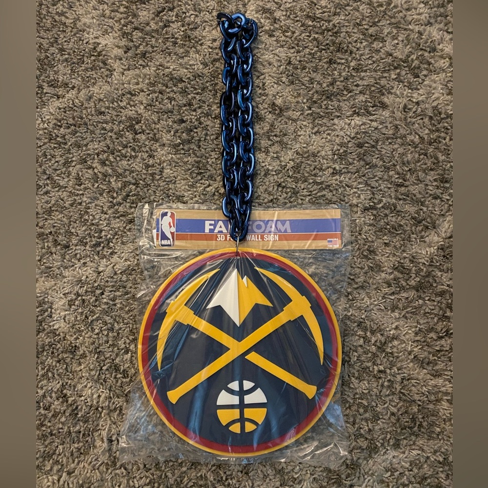 Official NBA Team Store, Denver Nuggets, 3D Fan Foam Wall Sign Necklace